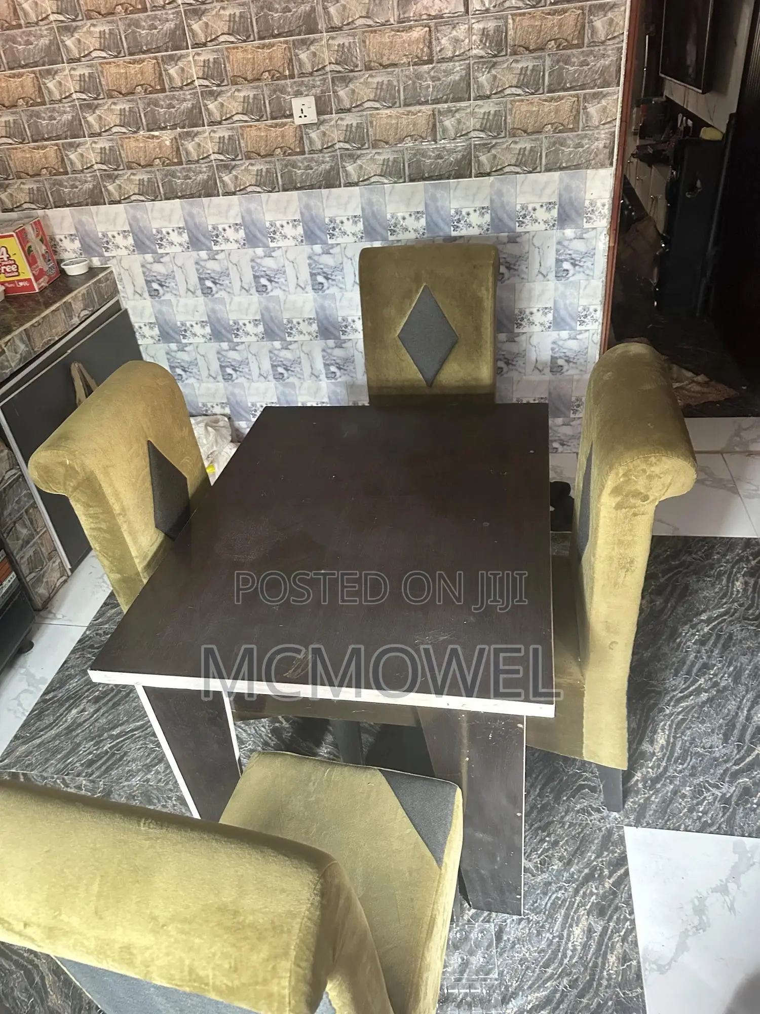 Dinning Table