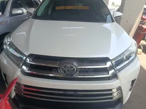 Toyota Highlander Limited 4x4 V6 (3.5L 6cyl 8A) 2018 White