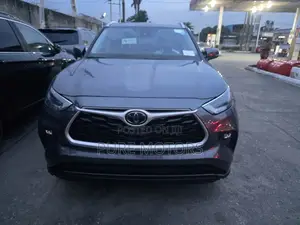 Toyota Highlander 2021 Gray