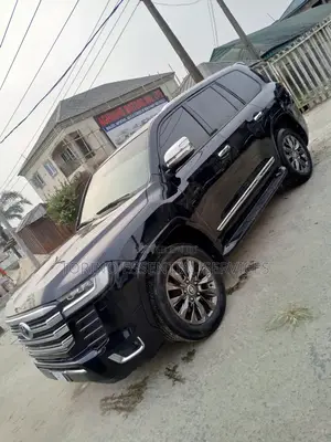 Toyota Land Cruiser 2013 Black