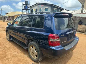 Toyota Highlander Limited V6 2005 Blue