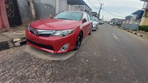 Toyota Camry LE 4dr Sedan (2.5L 4cyl 6A) 2014 Red