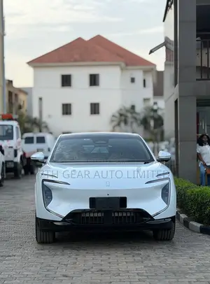 Avatr 11 2025 White