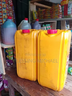 Unadulterated Palm and Vegetable Oil