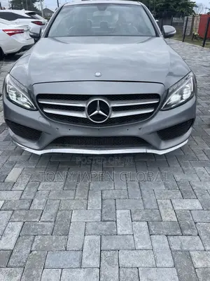 Mercedes-Benz C300 2015