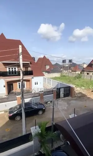 4bdrm Penthouse in Lugbe District for sale