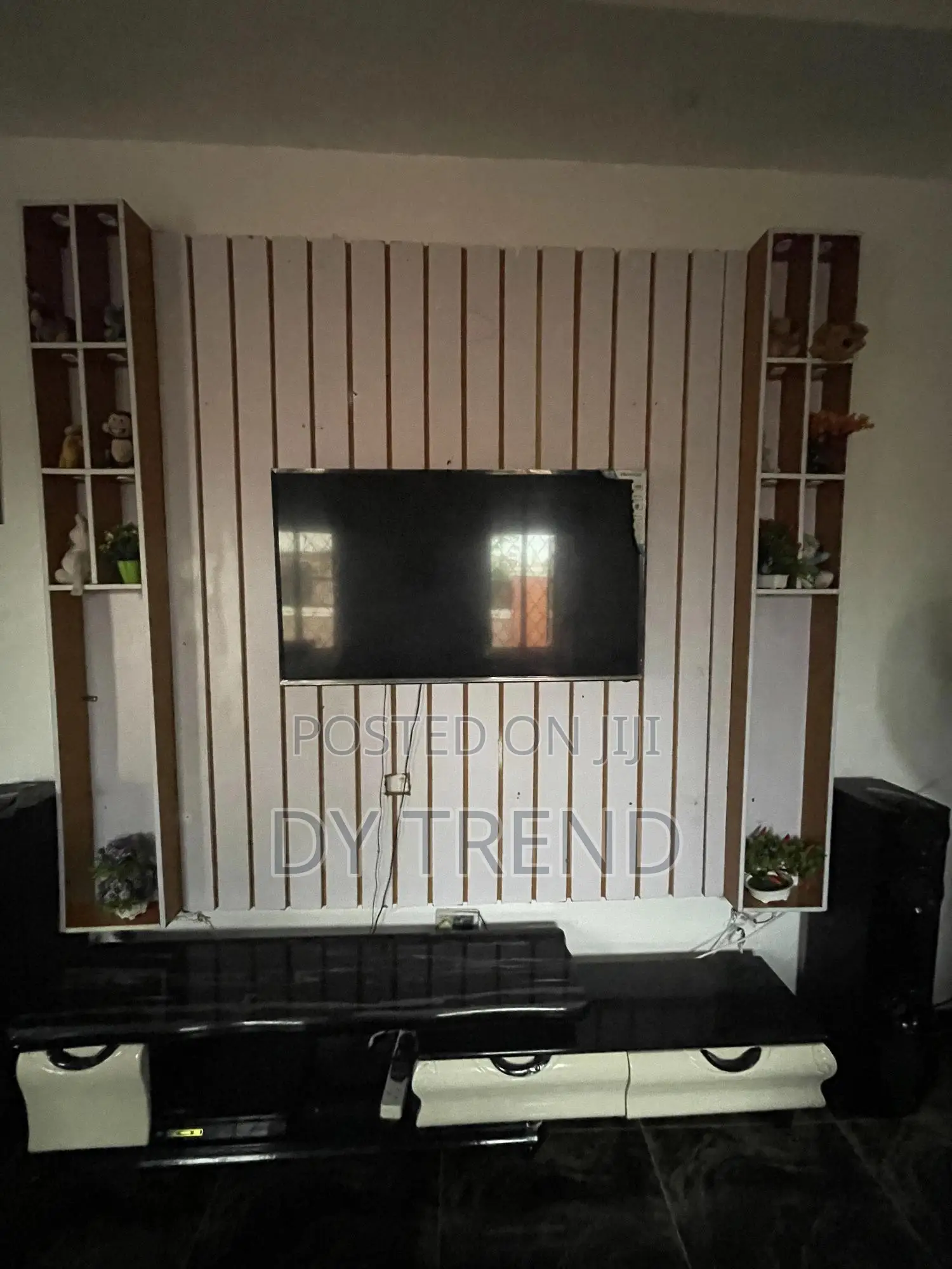 Tv Stand and Console
