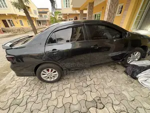 Toyota Corolla 2010 Black