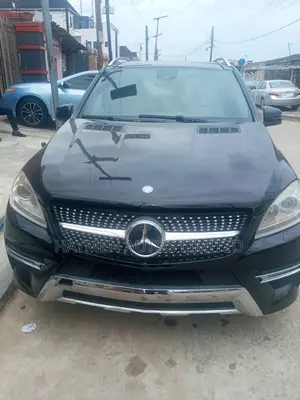 Mercedes-Benz M Class ML 550 4Matic 2012 Black
