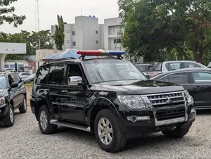 Mitsubishi Pajero 2018 Black