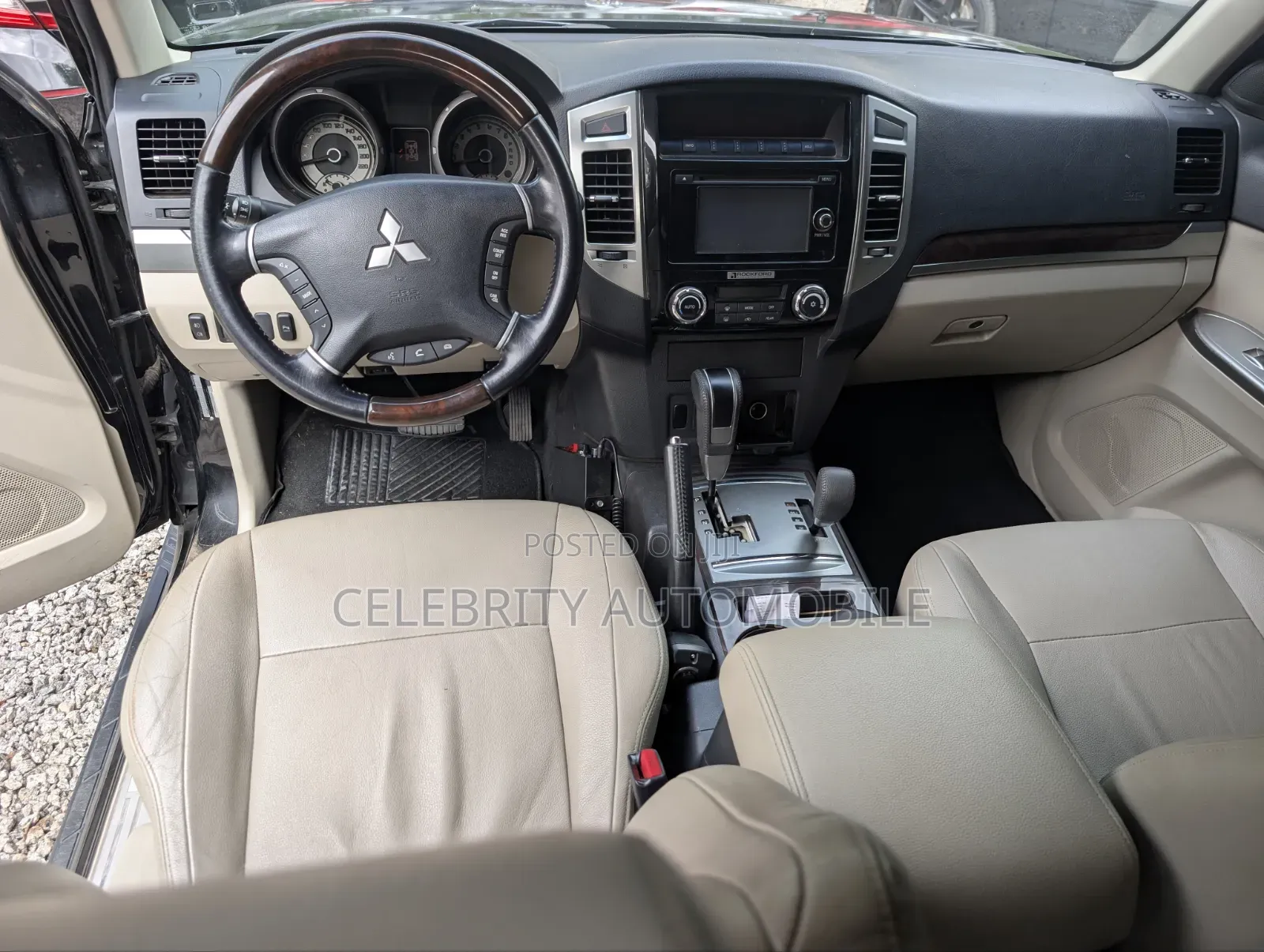 Mitsubishi Pajero 2018 Black