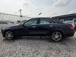 Mercedes-Benz E350 Base 4Matic Sedan AWD (3.5L 6cyl 7A) 2014 Blue
