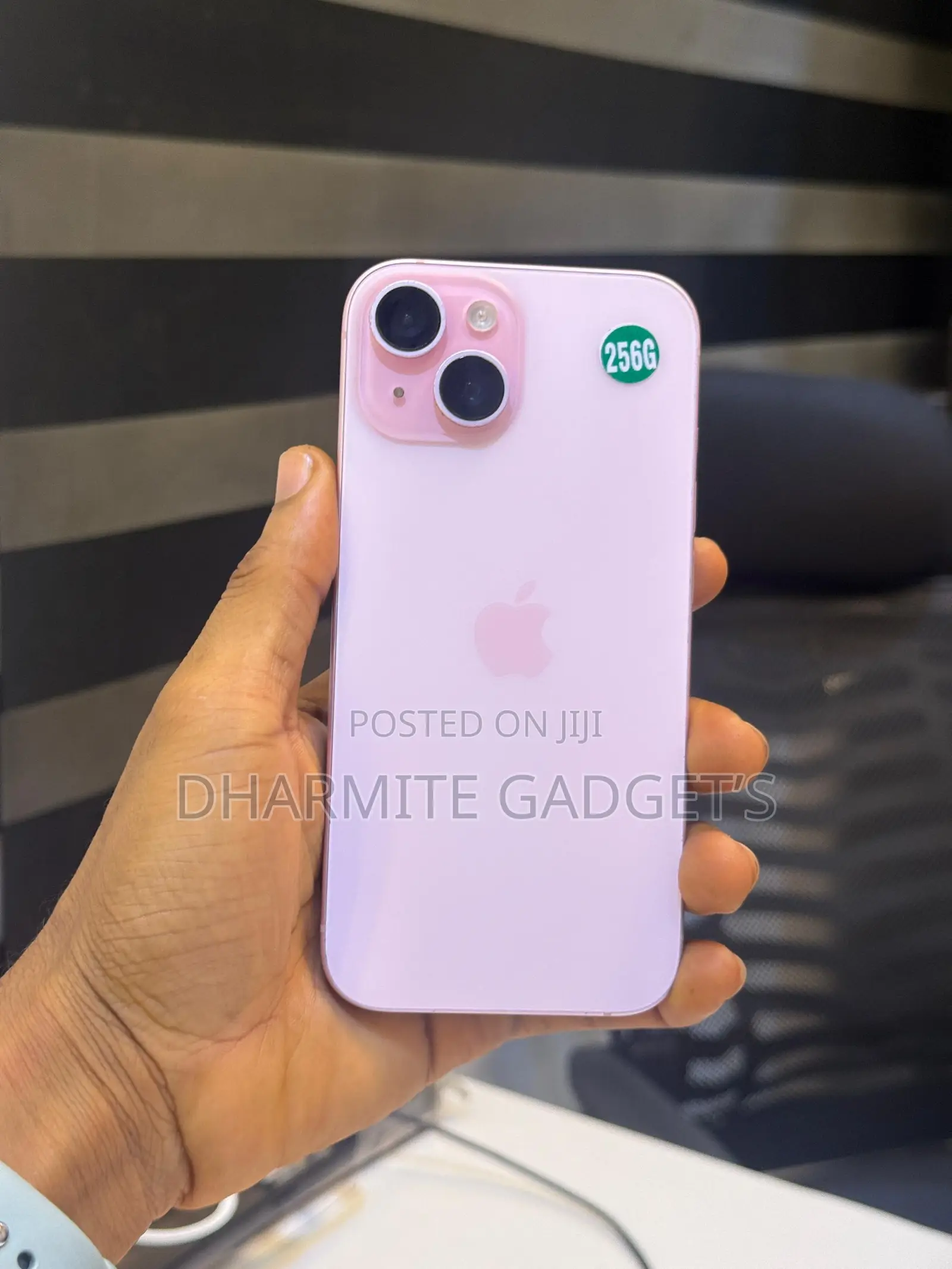 Apple iPhone 15 128 GB Pink