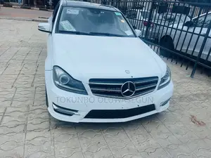 Mercedes-Benz C-Class 2014 White