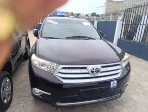 Toyota Highlander 2012 Burgundy