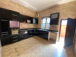 3bdrm Duplex in Cellular, Agungi for rent
