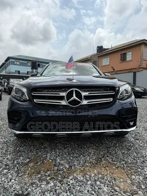 Mercedes-Benz GLC-Class 2018 Blue