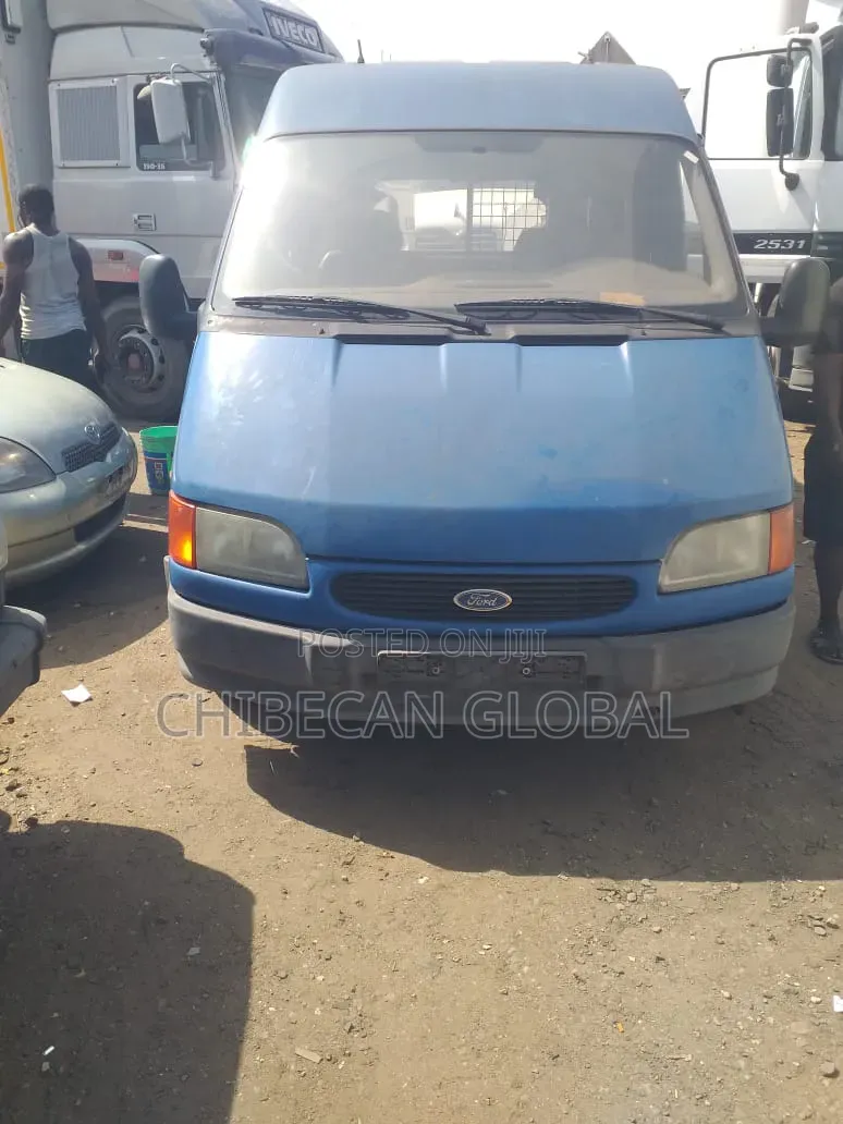 Ford Transit 2000 Blue