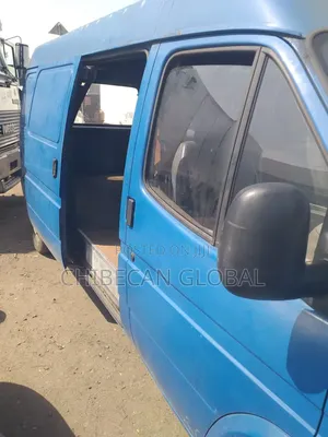 Ford Transit 2000 Blue