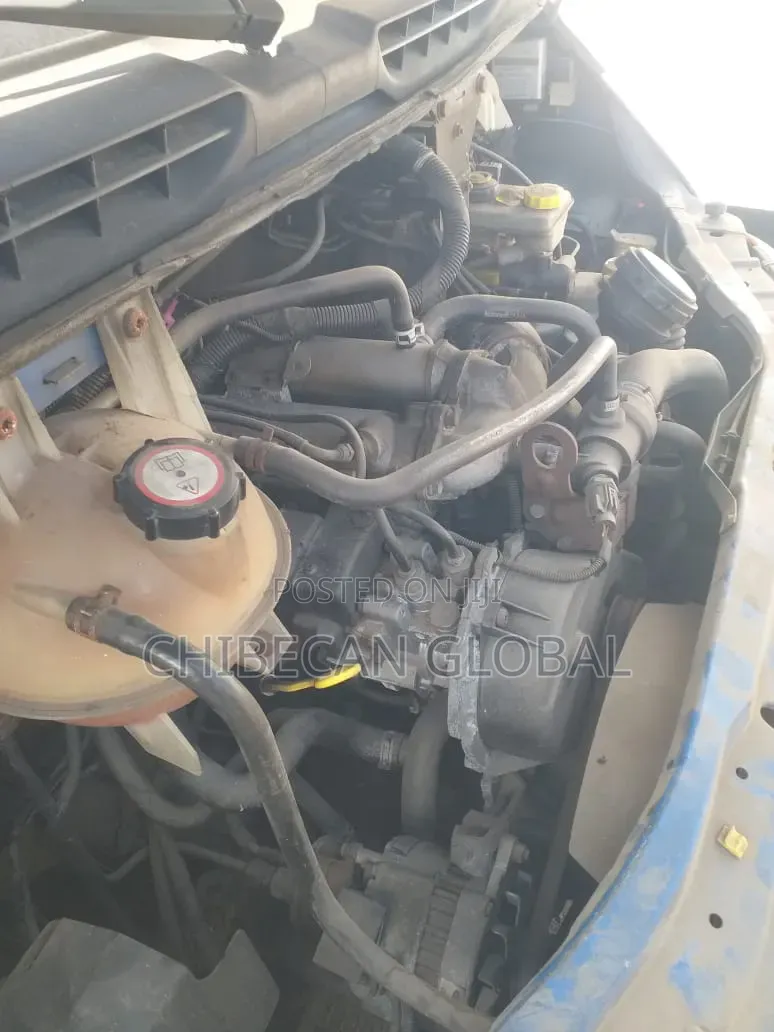 Ford Transit 2000 Blue