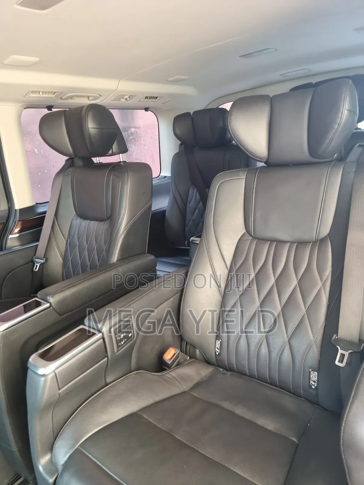 Toyota Granvia 2023 Black
