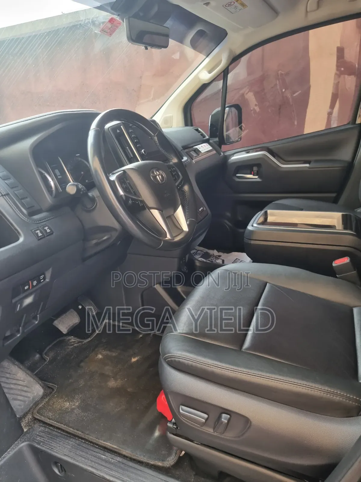 Toyota Granvia 2023 Black