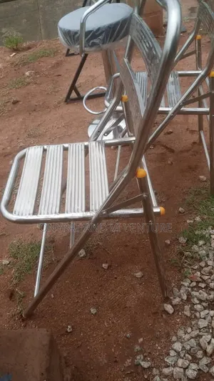 Foldable Visitors Chair