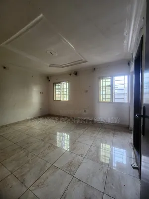 Studio Apartment in Chevron for rent