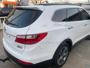 Hyundai Santa Fe 2016 White