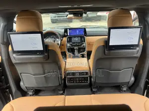 Lexus LX 600 2022 Green