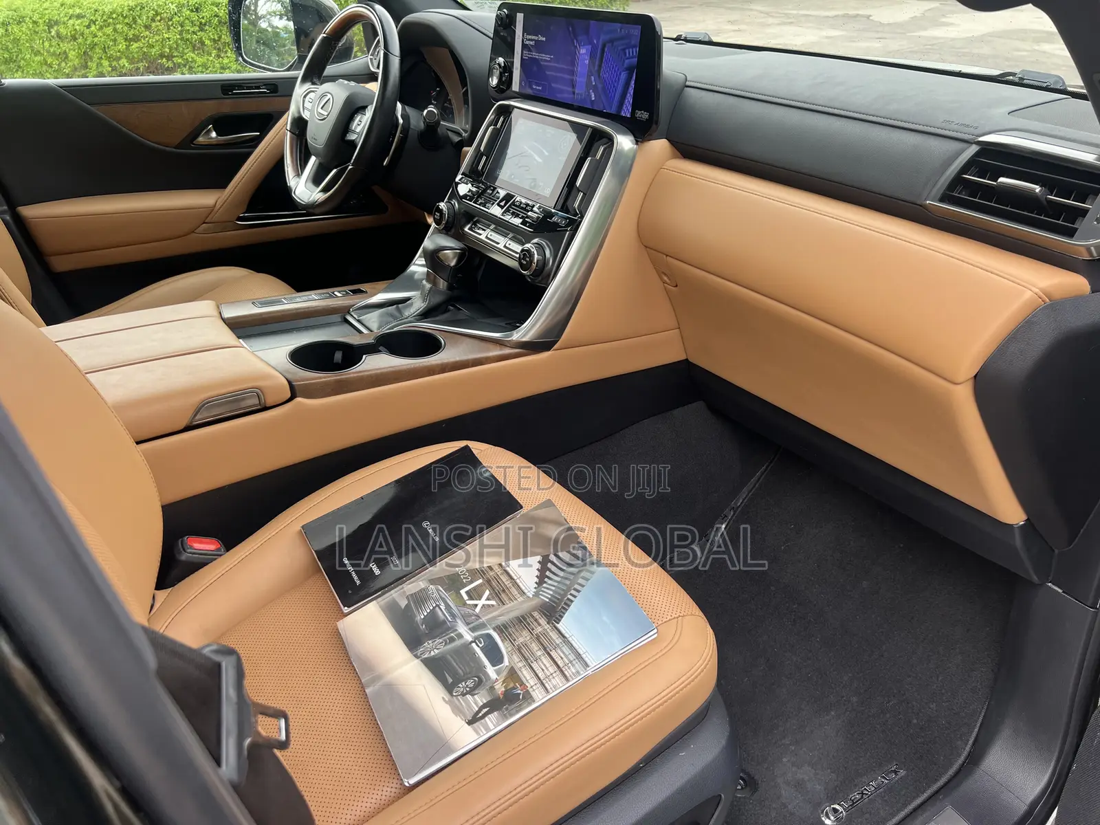 Lexus LX 600 2022 Green