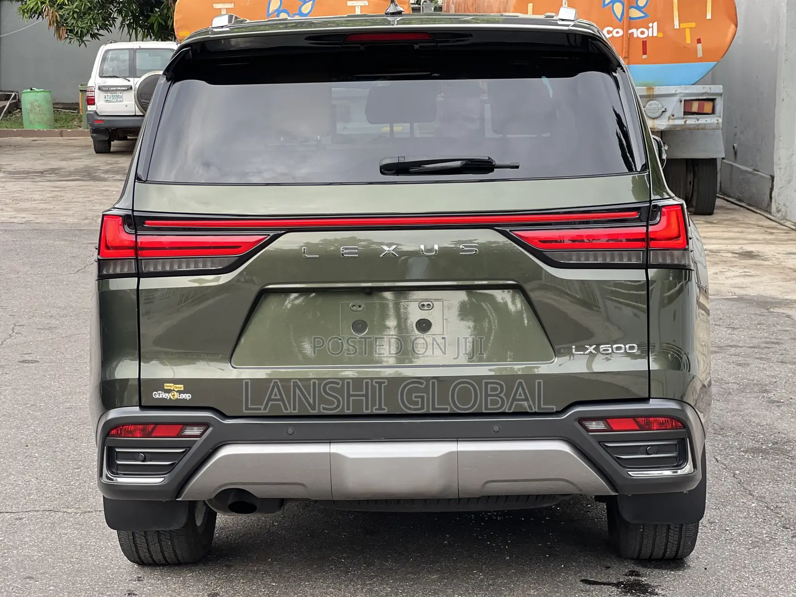 Lexus LX 600 2022 Green