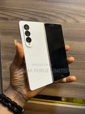 Samsung Galaxy Z Fold4 256 GB Gold