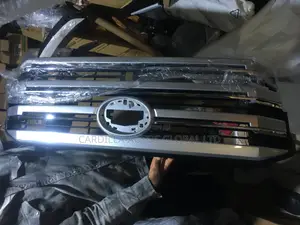Front Grille Toyota Land Cruiser 2023