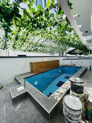 5bdrm Duplex in Chevron for rent