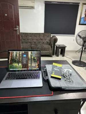 Laptop Apple MacBook Pro 2019 16GB Intel Core i7 SSD 256GB