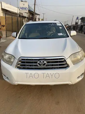 Toyota Highlander Limited 2010 White