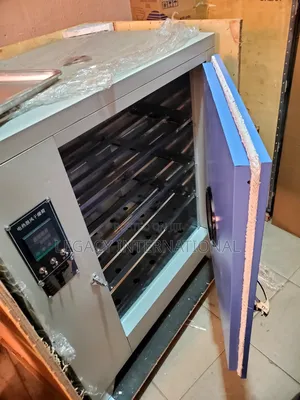 Laboratory Oven 225l