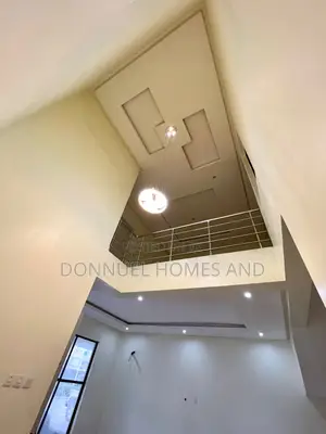 4bdrm Townhouse / Terrace in Ologolo for rent
