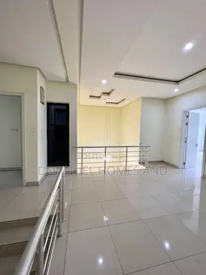 4bdrm Townhouse / Terrace in Ologolo for rent