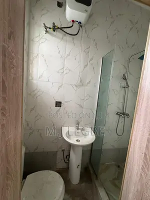 Mini Flat in Gra, Lekki for rent
