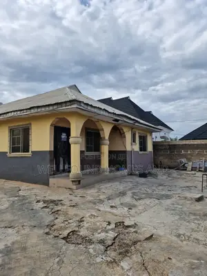 3bdrm Block of Flats in Ado Ekiti for sale