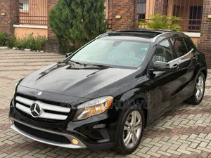 Mercedes-Benz GLA 250 2016 Black