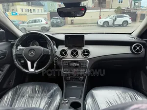 Mercedes-Benz GLA 250 2016 Black