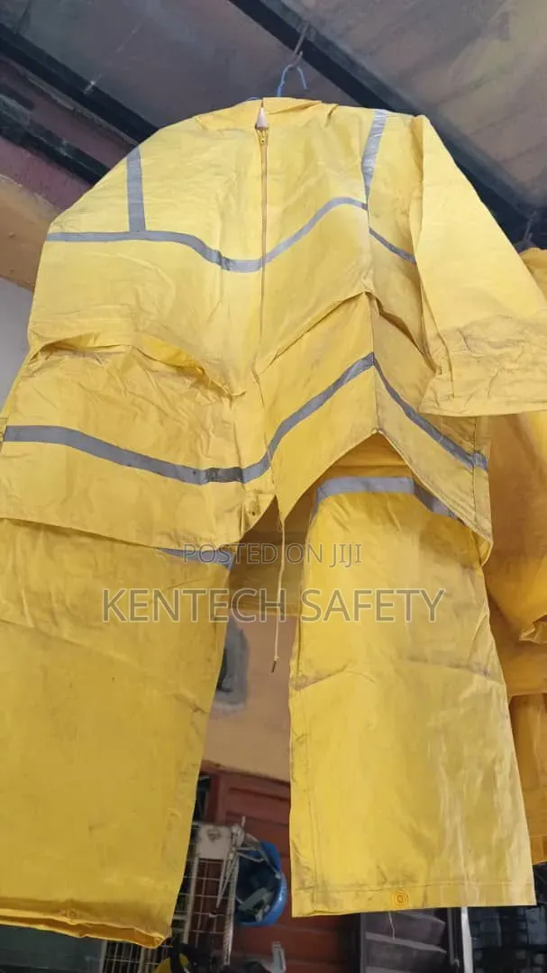 Rain Coat Reflective Up And Down