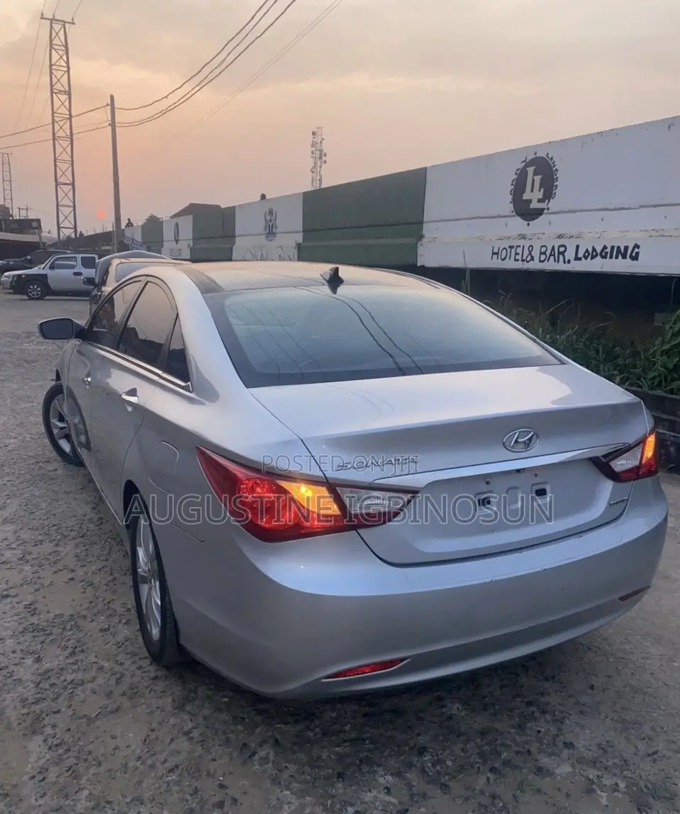 Hyundai Sonata 2013 Silver