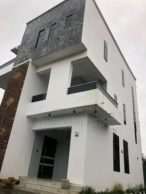 4bdrm Duplex in Ewet Housing, Uyo for sale