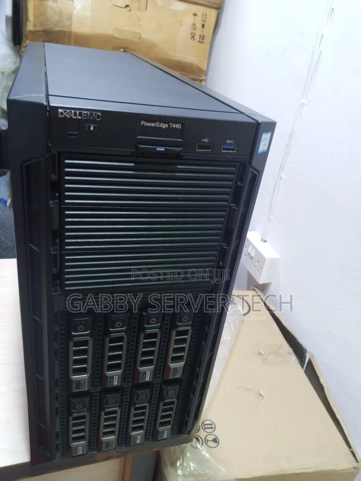 Server Dell PowerEdge T440 32GB Intel Xeon HDD 2T