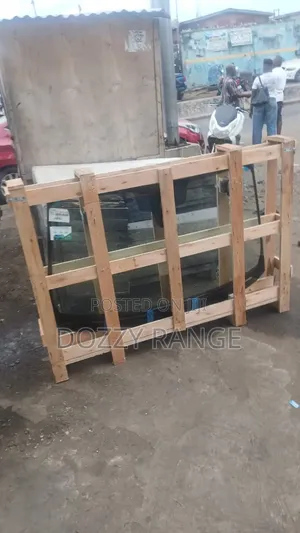 Range Rover Vogue Glass