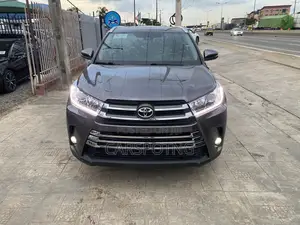 Toyota Highlander Limited 2019 Gray